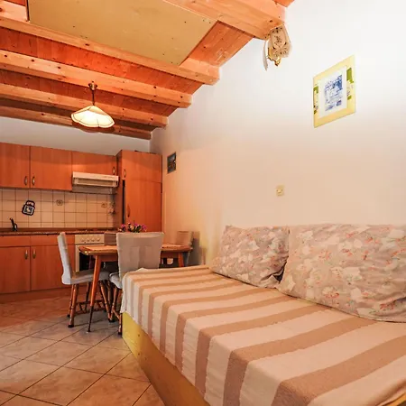 Appartamento Jako-4 By Interhome